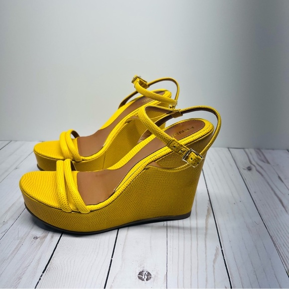 Fendi NEW WITHOUT BOX Yellow Wedge Sandals Size 36.5 - Picture 8 of 14